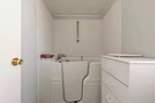 4200 Summers Ln, Klamath Falls, OR 97603 - Photo 18