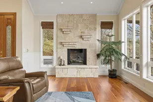 6586 Cooper's Hawk Rd, Klamath Falls, OR 97601 - Photo 12