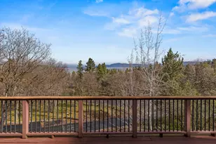 6586 Cooper's Hawk Rd, Klamath Falls, OR 97601 - Photo 4