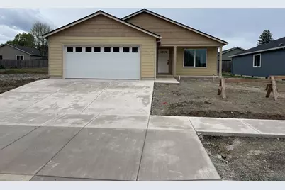 2473 Brady Way, Medford, OR 97501 - Photo 2