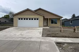 2473 Brady Way, Medford, OR 97501 - Photo 1