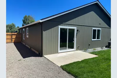 2473 Brady Way, Medford, OR 97501 - Photo 12