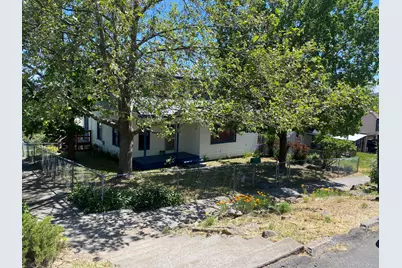 438 Washington Street, Klamath Falls, OR 97601 - Photo 2