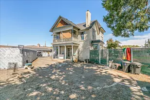 1984 Brookhurst St, Medford, OR 97504 - Photo 4