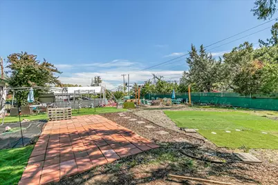 1984 Brookhurst Street, Medford, OR 97504 - Photo 38