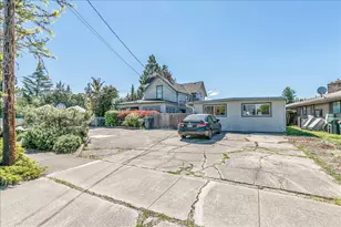 1984 Brookhurst St, Medford, OR 97504 - Photo 34