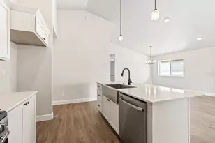 785 NE Discovery Loop, Prineville, OR 97754 - Photo 6