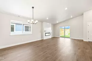 785 NE Discovery Loop, Prineville, OR 97754 - Photo 2