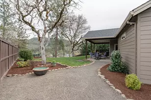 217 White Oak Way, Shady Cove, OR 97539 - Photo 28