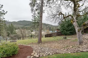 217 White Oak Way, Shady Cove, OR 97539 - Photo 38