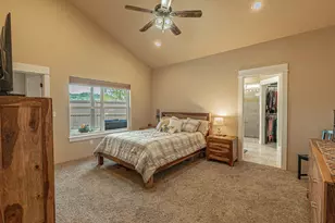 217 White Oak Way, Shady Cove, OR 97539 - Photo 12