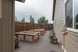 217 White Oak Way, Shady Cove, OR 97539 - Photo 32