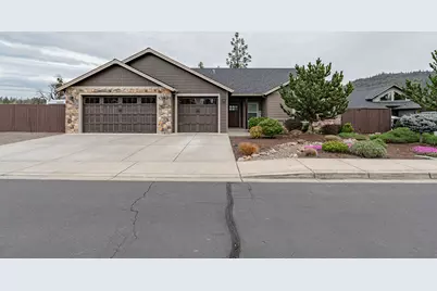 217 White Oak Way, Shady Cove, OR 97539 - Photo 2