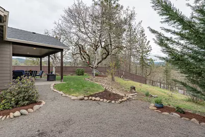 217 White Oak Way, Shady Cove, OR 97539 - Photo 36
