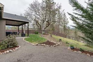 217 White Oak Way, Shady Cove, OR 97539 - Photo 36