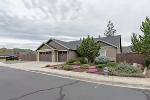 217 White Oak Way, Shady Cove, OR 97539 - Photo 4