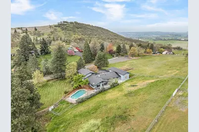 2455 David Lane, Medford, OR 97504 - Photo 1