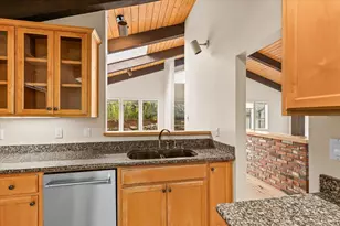 2455 David Ln, Medford, OR 97504 - Photo 16