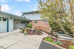 2455 David Ln, Medford, OR 97504 - Photo 4