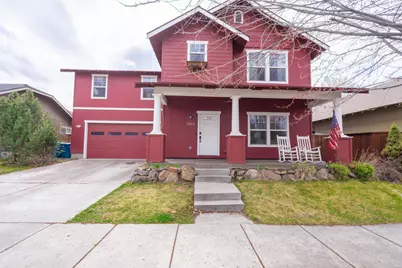 2202 NW Cedar Avenue, Redmond, OR 97756 - Photo 1
