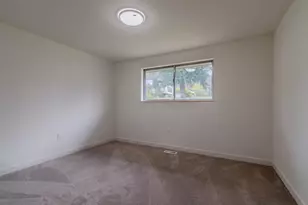 390 Morton St, Ashland, OR 97520 - Photo 22