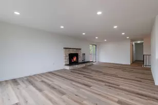 390 Morton St, Ashland, OR 97520 - Photo 6