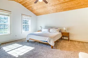 19458 Hollygrape St, Bend, OR 97702 - Photo 14