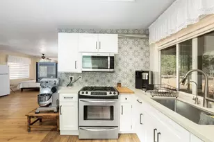 18248 Redwood Hwy, Selma, OR 97538 - Photo 38