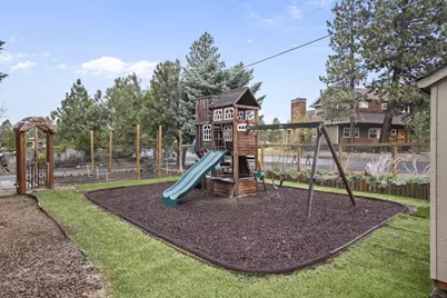 19415 W Campbell Road, Bend, OR 97702 - Photo 36