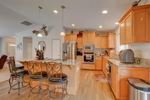 5786 Riverbanks Rd, Grants Pass, OR 97527 - Photo 2