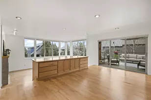 224 Volunteer Park Ln, Redmond, OR 97756 - Photo 8