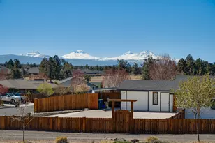 3388 SW 46th St, Redmond, OR 97756 - Photo 2