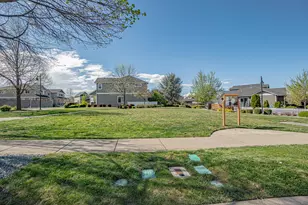 131 Poppy Bay Pl, Talent, OR 97540 - Photo 32