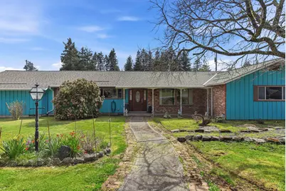 105 W 17th Place, Coquille, OR 97423 - Photo 2