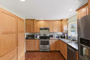 105 W 17th Pl, Coquille, OR 97423 - Photo 20