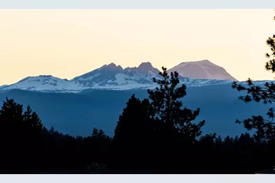 60069 SE Ruby Peak Loop, Bend, OR 97702 - Photo 24