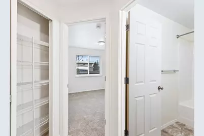 717 SE Cross Lane, Madras, OR 97741 - Photo 16