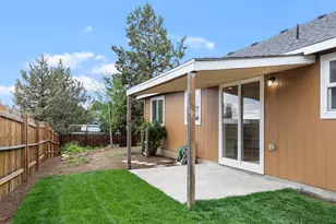 717 SE Cross Ln, Madras, OR 97741 - Photo 28