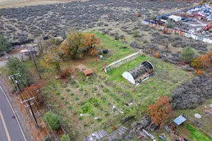 110 Airport Dr, Cave Junction, OR 97523 - Photo 30