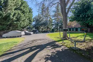 153 E Hersey St, Ashland, OR 97520 - Photo 24