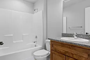 [Address not provided], Central Point, OR 97502 - Photo 18