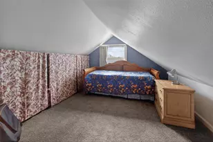 451 SE C St, Madras, OR 97741 - Photo 18