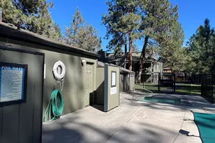 807 E Desperado Trail, Sisters, OR 97759 - Photo 32