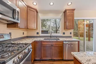 63037 Yampa Way, Bend, OR 97701 - Photo 32