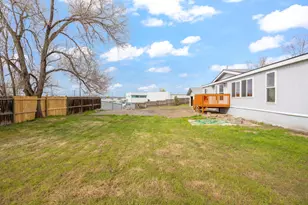 341 SW Merritt Ln, Madras, OR 97741 - Photo 8