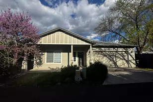 2642 Wyatt Dr, Medford, OR 97501 - Photo 1