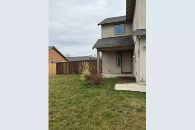 897 SE Kierra Place, Madras, OR 97741 - Photo 2