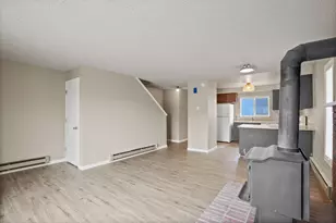 2011 NE Neil Way, Bend, OR 97701 - Photo 18