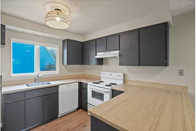 2011 NE Neil Way, Bend, OR 97701 - Photo 20