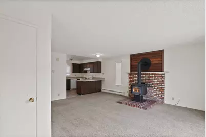 2025 NE Neil Way, Bend, OR 97701 - Photo 4